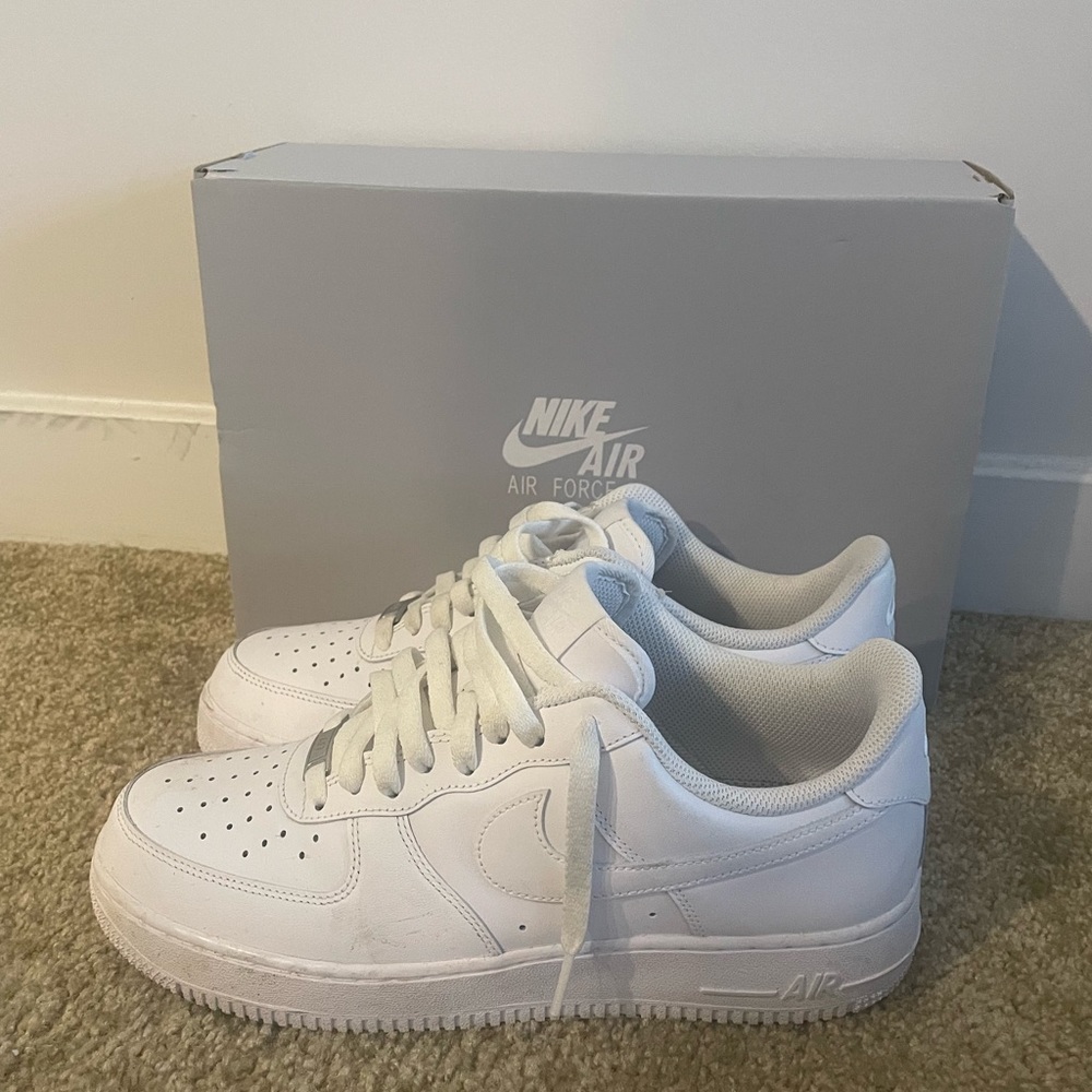 White Nike Air Force One